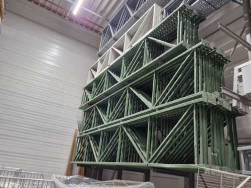 Partij palletstelling gebruikt Armes 5000x900x2700 (HxDxL)