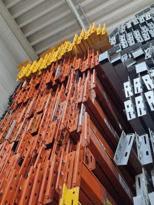 Partij palletstelling gebruikt Armes 5000x900x2700 (HxDxL)