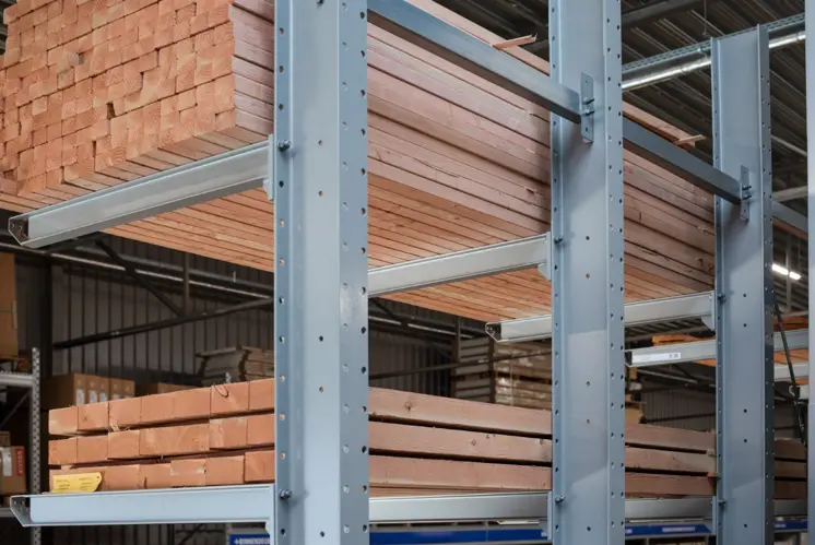 Draagarmstelling voor bouw en installatie bij Pontmeyer Jongeneel